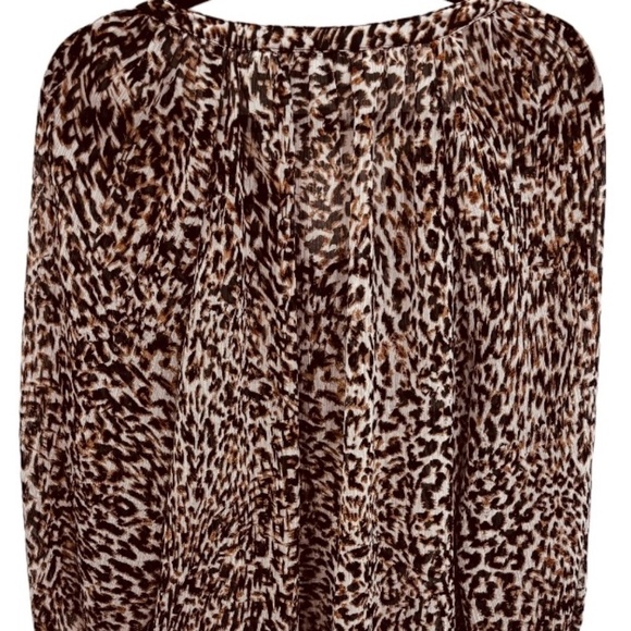 Liz Claiborne Size Large Peasant Style Top Sheer Animal Print 3/4 Sleeve Button - Picture 2 of 4